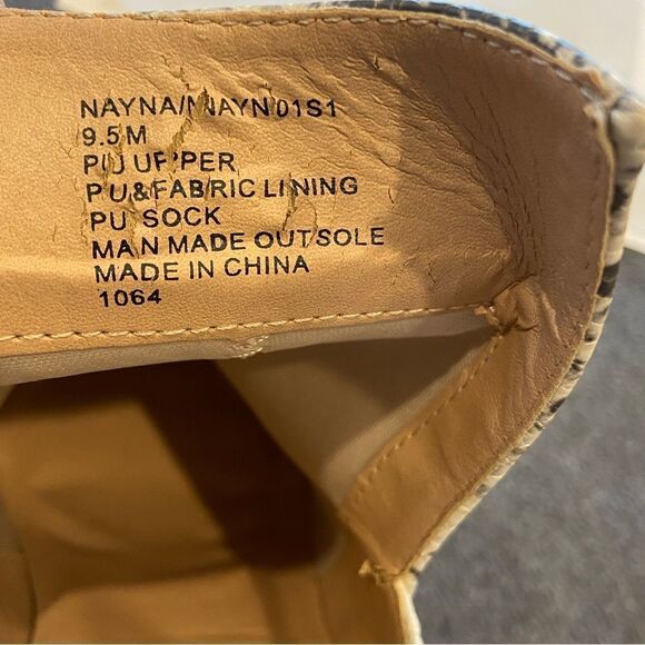 Steve Madden Nayna Snake Skin Print Ankle Booties 9.5M - Picture 9 of 10